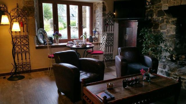 Le Domaine De Saint-Thomin Bed & Breakfast Nostang Екстериор снимка