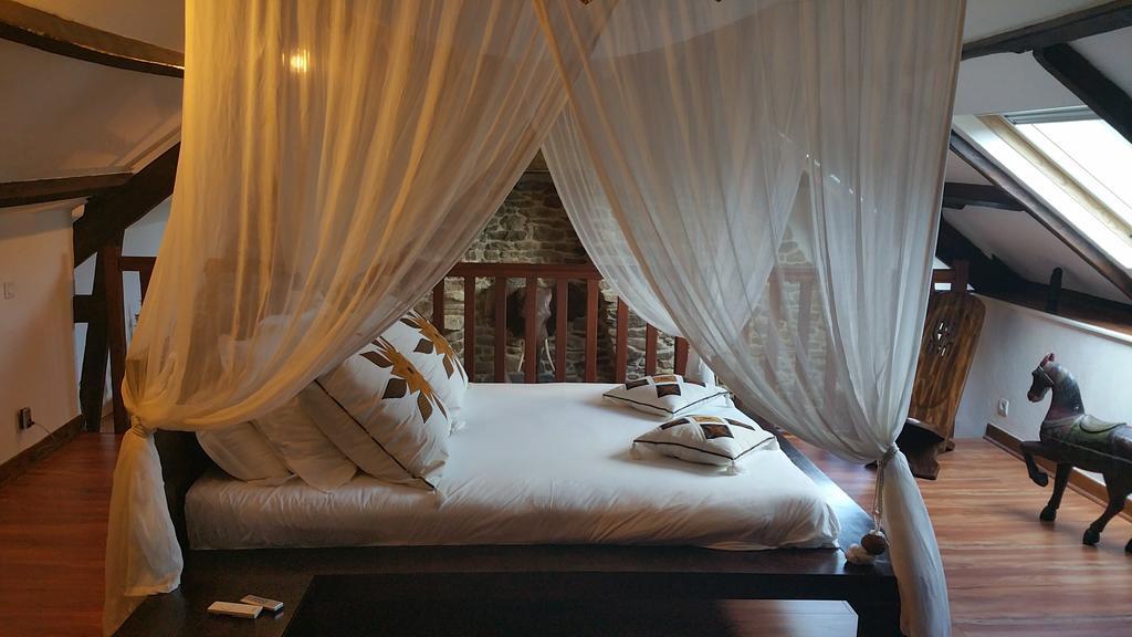 Le Domaine De Saint-Thomin Bed & Breakfast Nostang Екстериор снимка