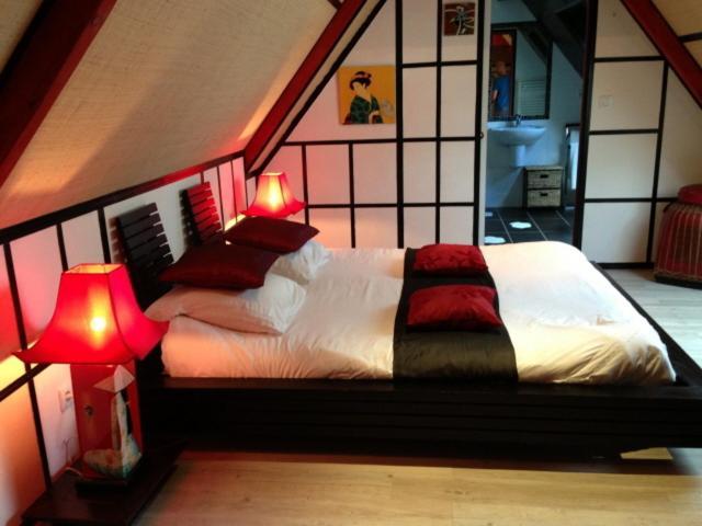 Le Domaine De Saint-Thomin Bed & Breakfast Nostang Екстериор снимка